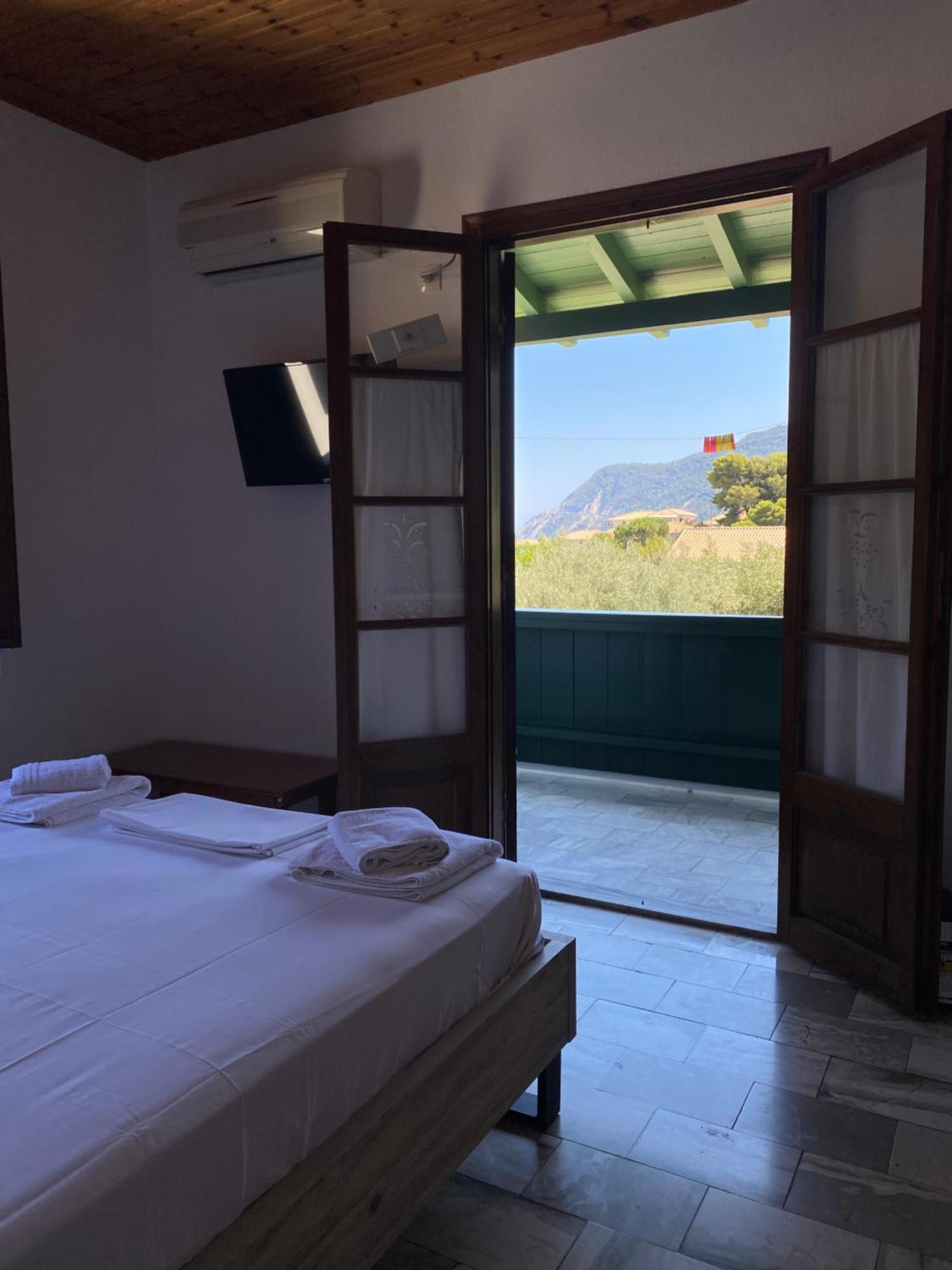 Pansion Vasso Hotell Áyios Nikítas Eksteriør bilde