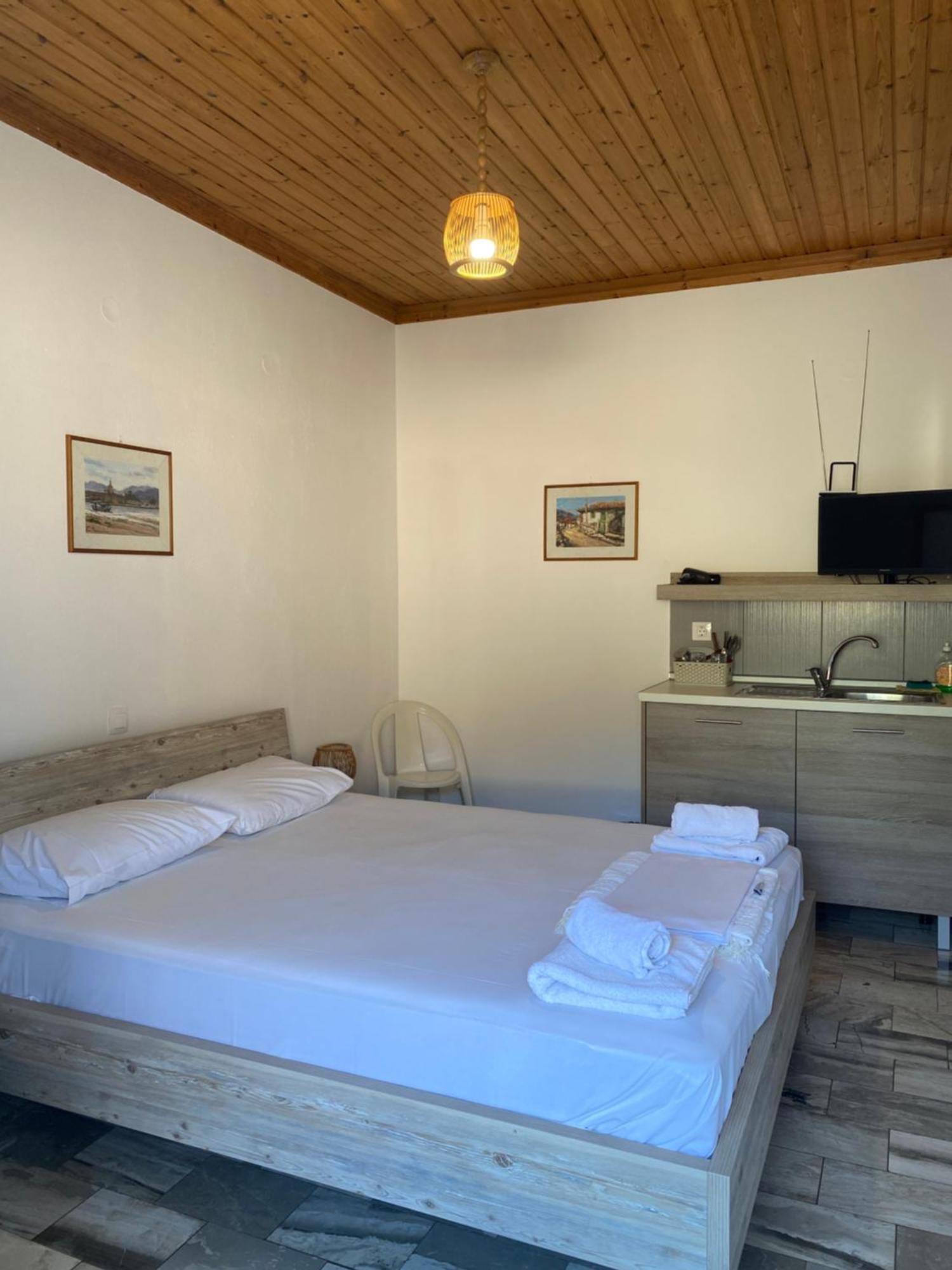 Pansion Vasso Hotell Áyios Nikítas Eksteriør bilde