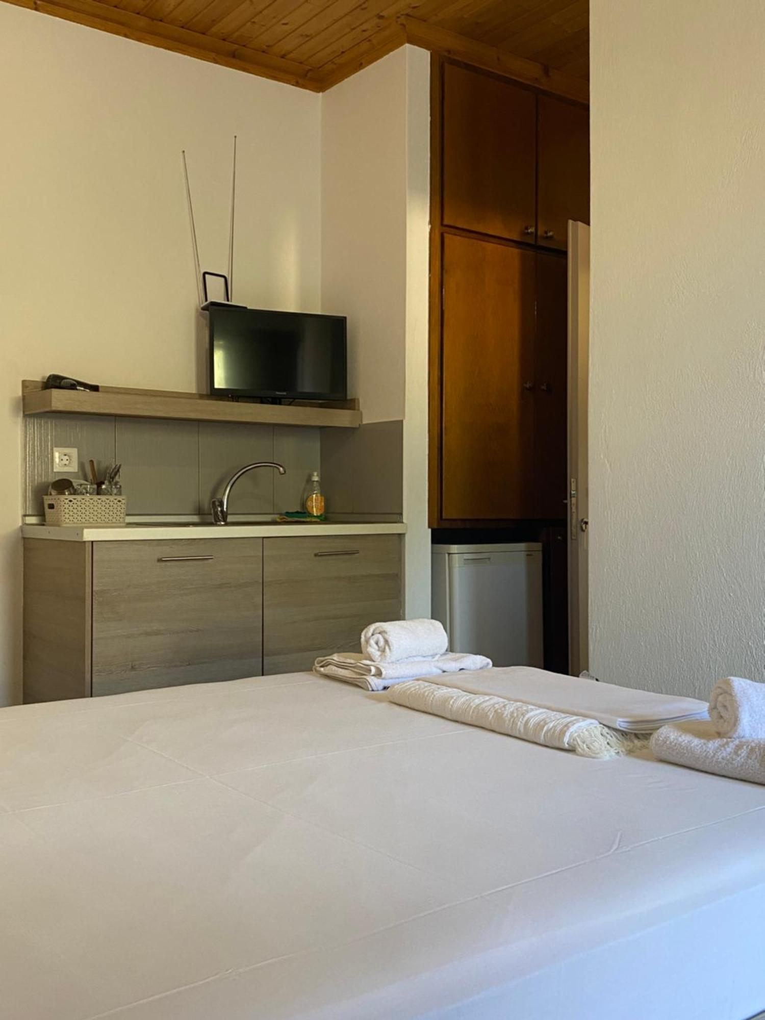 Pansion Vasso Hotell Áyios Nikítas Eksteriør bilde