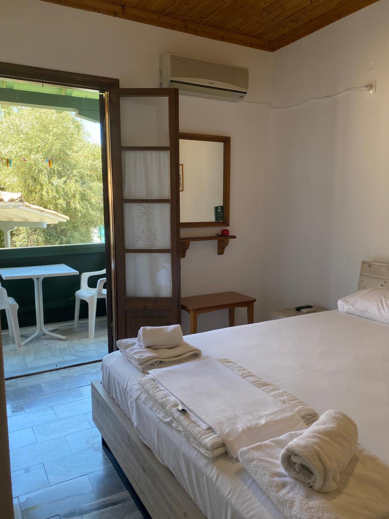 Pansion Vasso Hotell Áyios Nikítas Eksteriør bilde